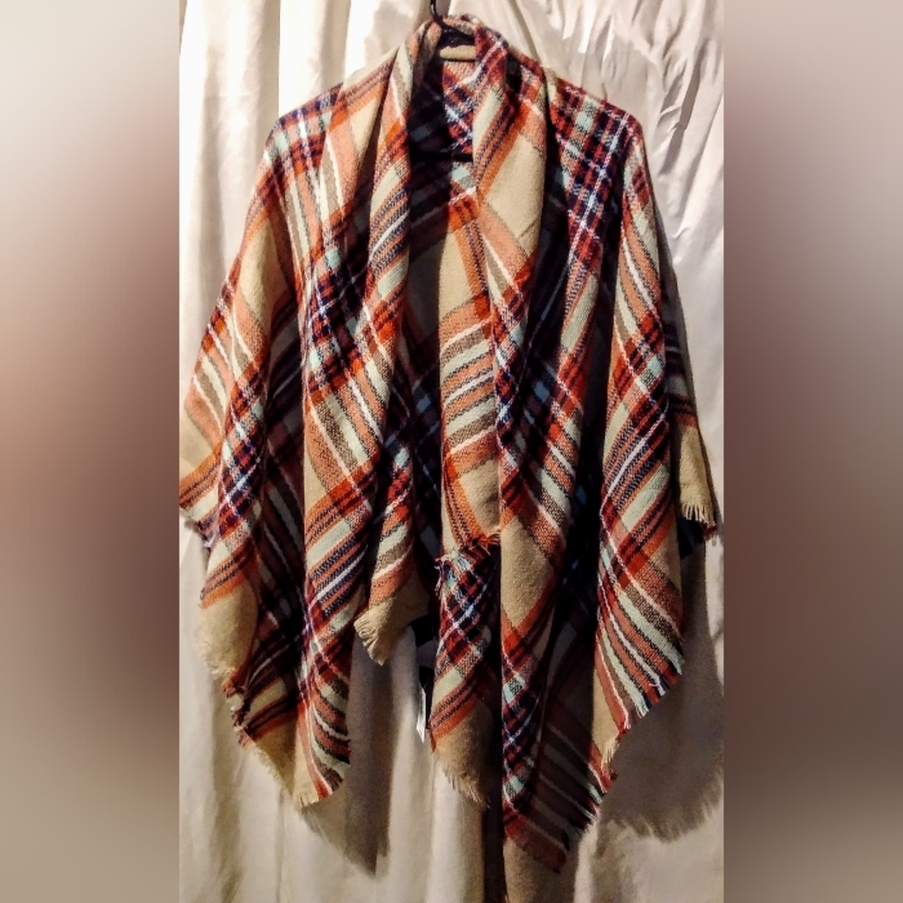 NWT Women's Scarf From Von Maur